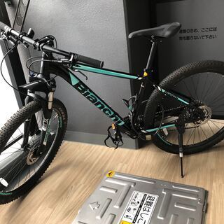 [手渡しのみ]今年モデルのBianchi(ビアンキ)マウンテンバイク売ります。 手渡しのみ]今年モデルのBianchi(ビアンキ)マウンテンバイク売ります。