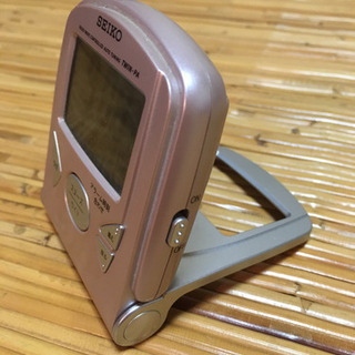 SEIKO 電波置き時計の画像