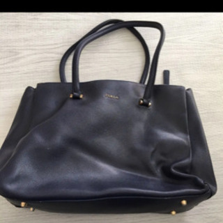 オシャレ‼️FURLA ハンドバッグ 紺