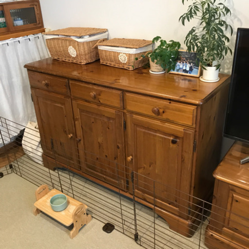 北欧イギリス??デゥーカル社の家具です