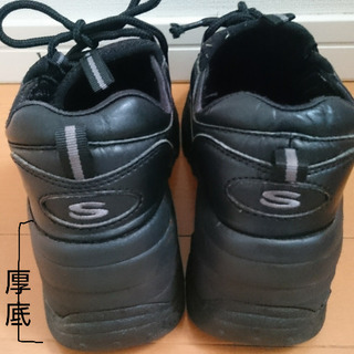 スケッチャーズ 厚底スニーカー23㎝の画像