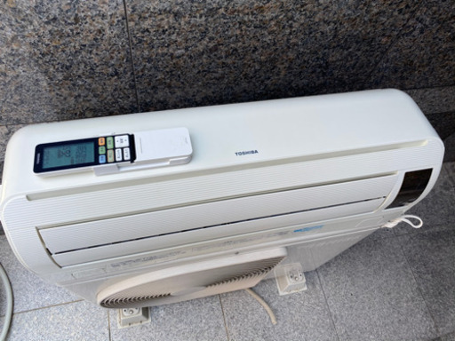 即日対応　取付工賃込み　東芝　ルームエアコン　2010年　6畳タイプ