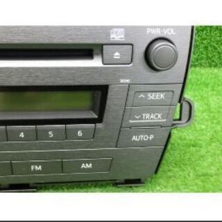 トヨタ　ZVW30　プリウス　純正　オーディオ　86120-47530　200606123の画像