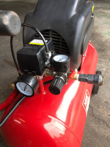 アストロプロダクツ　エア　コンプレッサー 39L