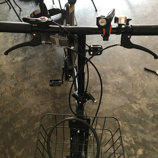 折りたたみ自転車　ノーパンクタイヤ　20インチ　6段変速 多数ありの画像