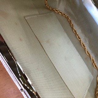 無料！未使用品✨和装バッグ＆草履23㎝🌟木箱入り🌟高級感のある金色です！の画像