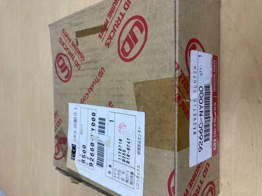 【未使用品】【未開封品】トラック エアコン　コンプレッサー　マグネットクラッチ　UD　MK37用