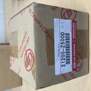 【新品未使用品】トラック　サーモスタット　UD　MK37用　サー...