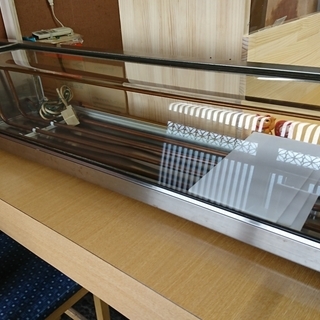 大穂製作所　ショーケース