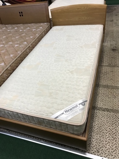 【愛品館八千代店】カリモク　karimoku　シングルベッド　ヒュルスタ【愛八BD】
