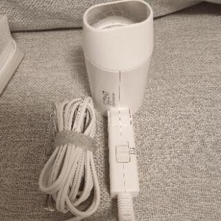 無印ミニドライヤーの画像