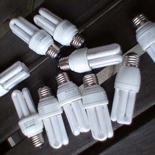 中古の電球です　沢山あります　の画像