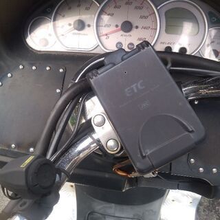 決まりました。ヤマハ マジェスティC 250cc 黒 実動好調。荷物積載量と安全性を確保しています。の画像