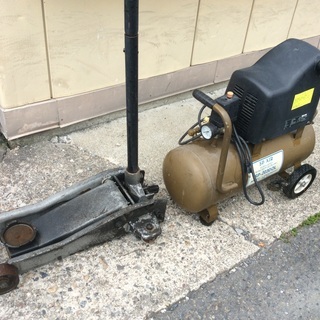 ジャッキとコンプレッサージャンク