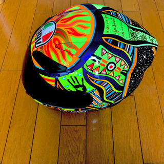 再値下げ　AGV AF-1 ファイブコンチネンツ　バレンティーノロッシカラーの画像