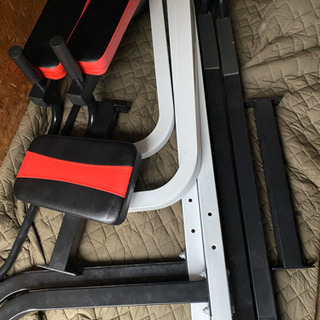 懸垂マシン／トレーニング器具の画像
