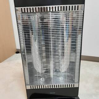 季節外れの電気ストーブです！