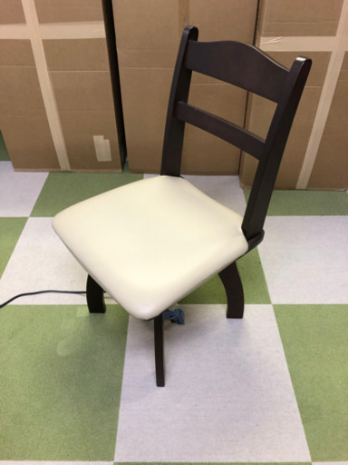 ニトリ ダイニングテーブルセット　椅子4脚付き