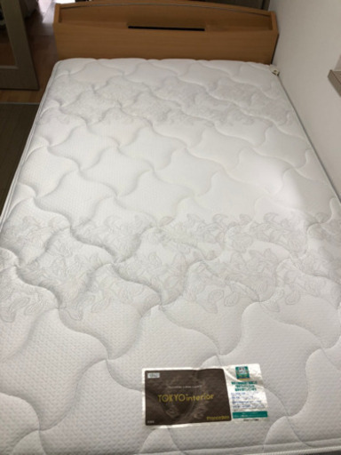 【取引成立済】セミダブルベッドセット(収納付)