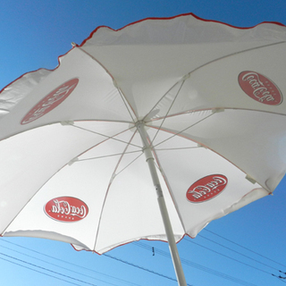 コカ・コーラ ビーチパラソル Coca-Cola 日よけ傘 アジャストパラソル 直径約170cm ☆ 札幌市 北区 屯田の画像