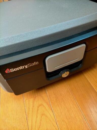【新品】保管庫 HD2100 セントリー ポータブル耐火・防水保管庫