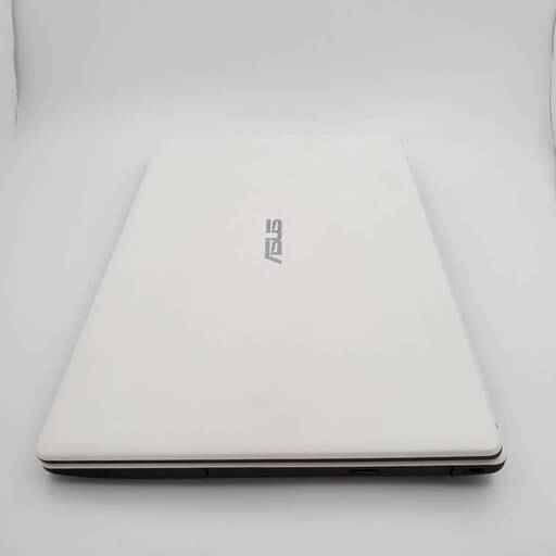 ASUS  メモリ4GB  HDD500GB ノートパソコン 