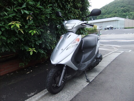 スズキ　アドレスＶ125G　中古実動車　バッテリーフル充電済み　タイヤ前後バリ山　オイル交換済み　ナンバー登録書類有