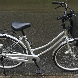 [ありがとうございました]☆安心の整備済☆ シティーサイクル  26インチ 変速無し  銀　※技能 実習生など従業員の方にも！(管O220416) (ママチャリ 自転車)