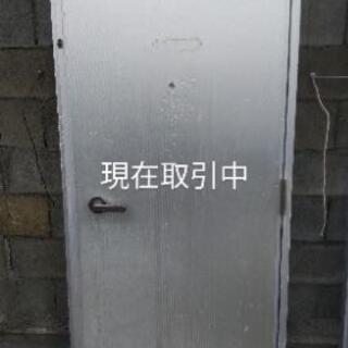アルミサッシ扉