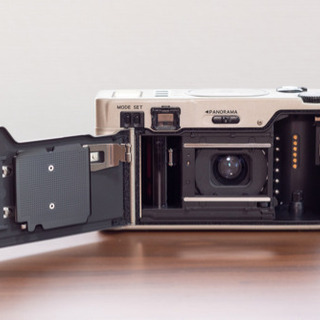 ニコン35Ti 高級コンパクトカメラ