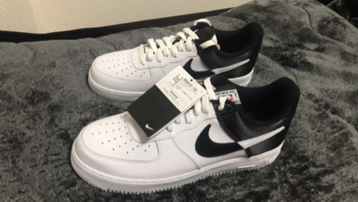 NIKE スニーカー