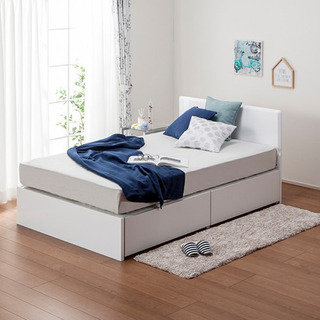 ニトリ ベッドフレーム 白の画像