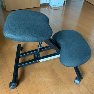 バランスチェア（黒）の画像