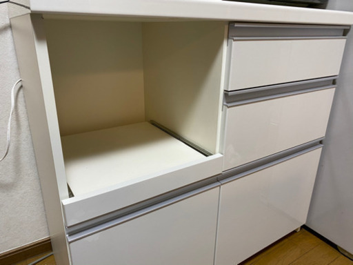 お取り引き方決定　ベルメゾン　食器棚　キッチンカウンター　収納　家具　交渉可　8/6まで　メッセージ下さい