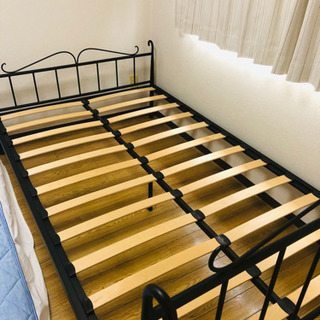 【取引中】ベットフレーム　セミダブル