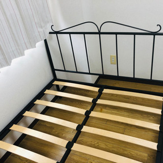 【取引中】ベットフレーム　セミダブルの画像