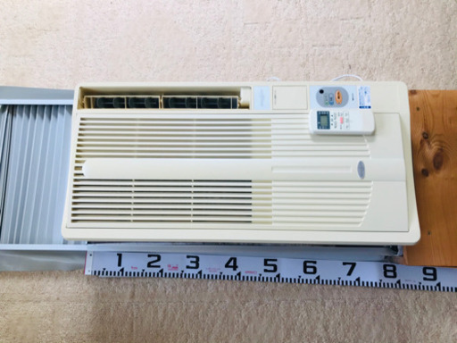 ルームエアコン　ウィンドウファン　コイズミ　ウインド形冷房