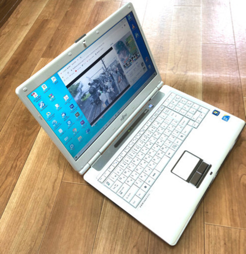 ?富士通BIBLO NF/E55 15.6インチ/Core2 P8700/メモリ4GB/最新Win10pro/Office2019/ア