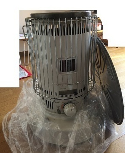 トヨトミ製　灯油ストーブ