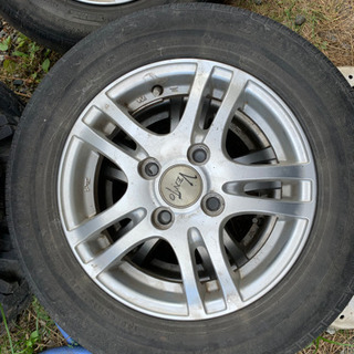 VENTO 13インチ 4穴　145/80r13の画像