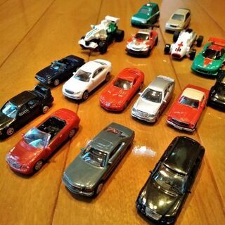 ミニカー　コレクション　16台