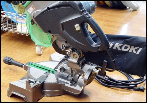中古 Hikoki 190mm 卓上丸のこ C7FC 両傾斜45° LEDライト付丸鋸 マルノコ