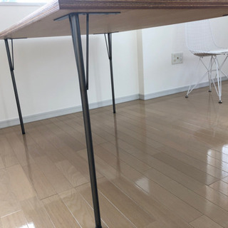 ダイニングテーブル　オーク突板　鉄脚の画像