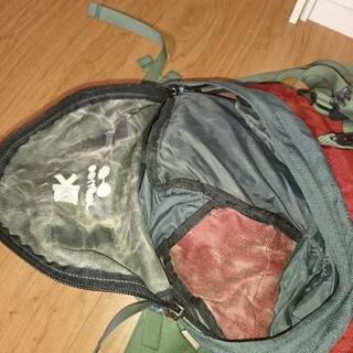 ザック 多分50-70Lの画像