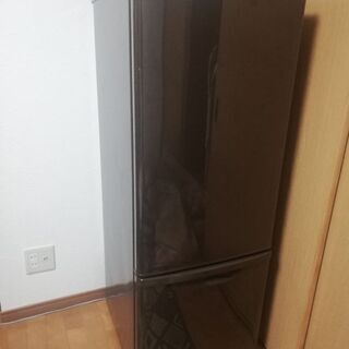 【取りに来て頂ける方】一人暮らしに168L、Panasonic冷蔵庫NR-B174Wの画像