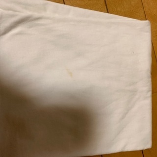 白のタンクトップの画像
