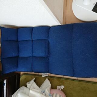 〘 取引中〙猫アレルギーではない方 角度調整可能な座椅子の画像