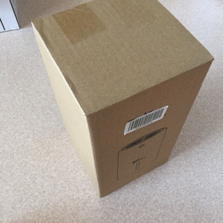 【新品未使用】除湿機 除湿器 衣類乾燥機 じょしつき 900ML 小型 省エネ 年間電気料金約1200円 強力除湿 湿気/梅雨/結露対策 カビ防止 部屋干し 消臭 空気清浄 除湿機 半導体式 自動停止機能 静音 お風呂場/台所/トイレ/書棚/対応の画像