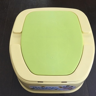 【取引完了】リッチェル Richell ポッティス イス型おまる イエローの画像