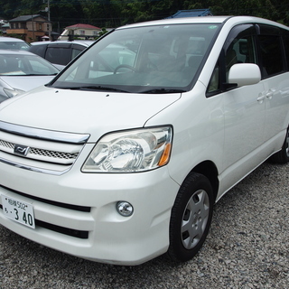 H17年　トヨタ　ノア　2.0X　パールホワイト　140000km　